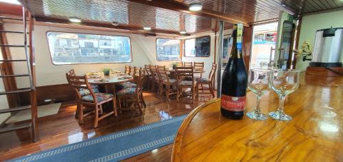 Bahia de Caraquez Boat Rental | Cruise Ship Southern Star At Dock Only