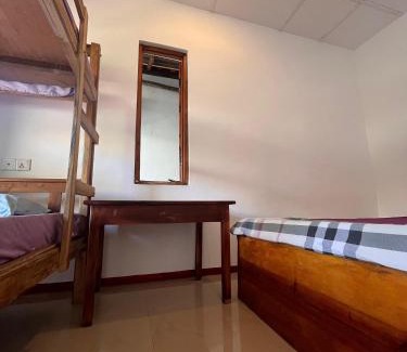 Pottuvil Division 2 Hotel | Crystal Bay