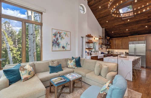 Mountain Village Ski Chalet | Crystal Chalet by Cuvee