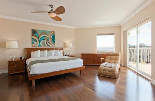 Treasure Island Apartment | Crystal Palms Beach Resort
