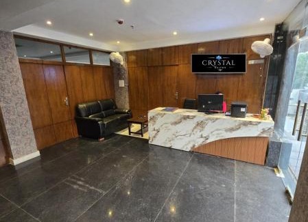 Gomti Nagar Hotel | Crystal Suites