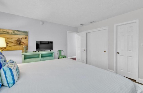 Crystal Beach House | Crystal Villas 12B - Updated 2 Bedroom with Loft Beach Front Condo In the Heart of Destin