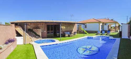 Alhaurin de la Torre House | Cubo's Casa Moncayo del Aguila