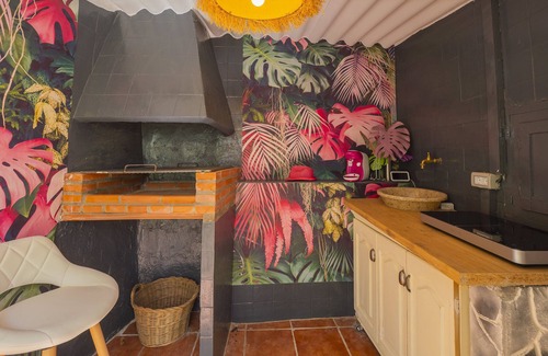 Casabermeja Ski Chalet | Cubo's Noches de Luna Casabermeja House/city center/community pool/free Wi-Fi