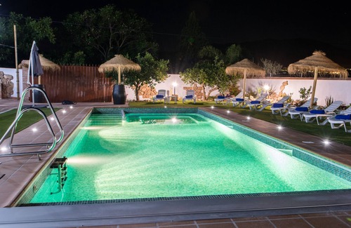 Alhaurin el Grande Cottage | Cubo's Villa Tirado/FREE WIFI/PRIVATE POOL/electric car charger