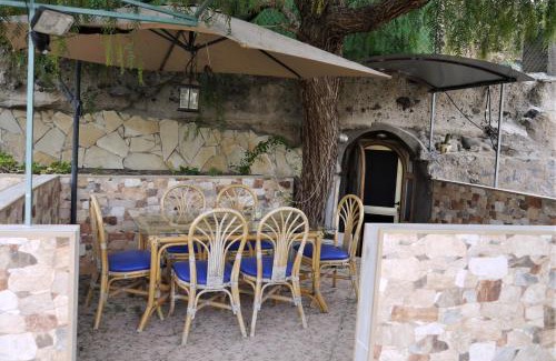 Aldea Blanca House | Cueva Sasha