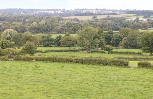 Dalbury Lees Cottage | CULLAND MOUNT COTTAGE, family friendly, with open fire in Brailsford