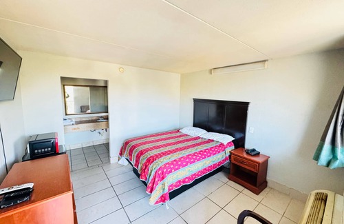 Talbot's Corner Hotel | Cumberland Inn near downtown