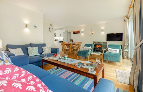 Trevone House | Curlews, Trevone - Three Bedroom House, Sleeps 7