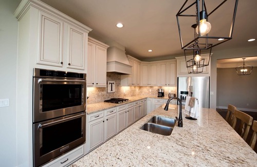Durango House | Custom Home - Amazing Views/Huge Deck - 3 miles to downtown - AC/Hot Tub
