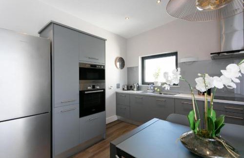 Newry Apartment | Custom House Apartments