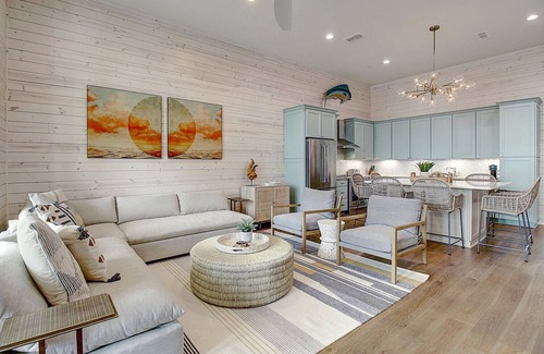 Cinnamon Shore House | Custom Townhome@Cinnamon Shore w/Town Center Views+Resort-Like Amenities