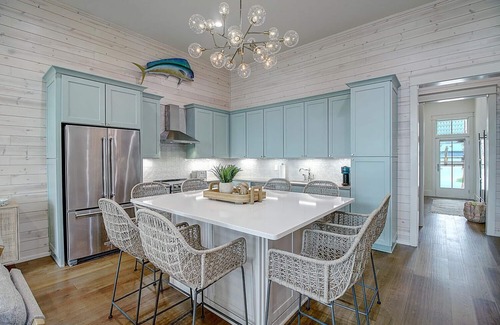 Cinnamon Shore House | Custom Townhome@Cinnamon Shore w/Town Center Views+Resort-Like Amenities