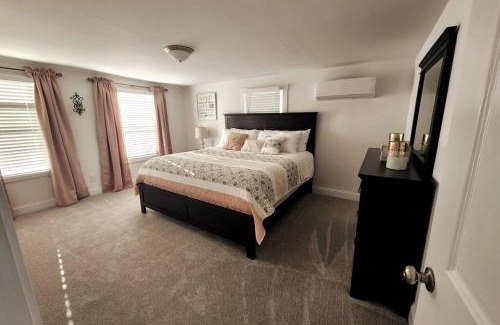 Diamond Hill House | Cute and Cozy 2bed-4 Miles to LU