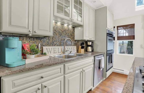 Meridian-Kessler House | Cute and Quaint on Carrollton