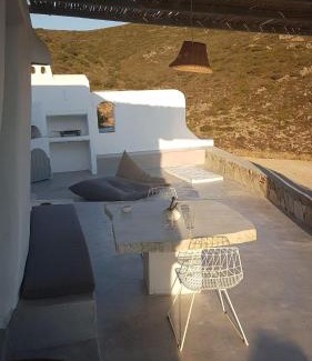 Antiparos Villa | Cute Antiparos Villa 1 Bedroom Villa Sunset Amazing Sea Views & Private Plunge Pool Agios Georgios
