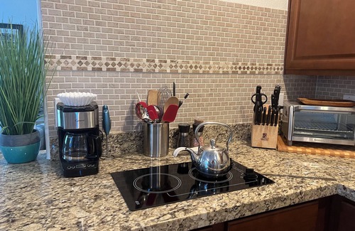 Rancho Ventura Cottage | Cute Casita is Pet Friendly!