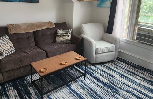 Minneapolis Apartment | Cute, cozy, colorful, small duplex unit