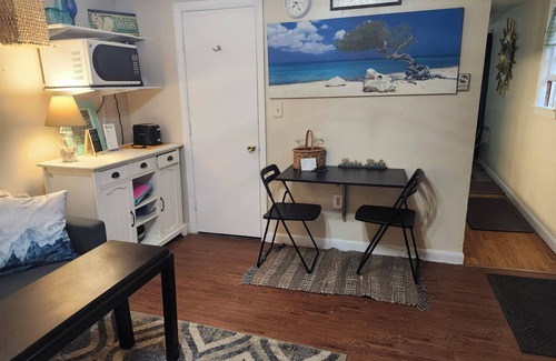 Gilford House | Cute House, Close to Lake Winnipesaukee, Gunstock, Pavilion, Dogs welcome!