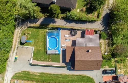 Sveti Kriz Villa | CVETKOVA HIŽA sa JACUZZIJEM