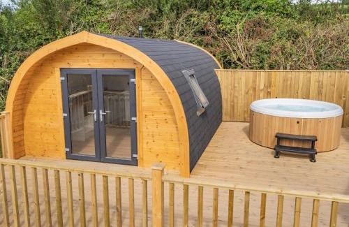 Tan-y-groes House | Cwmporthman Farm Cwtch-Uk34700
