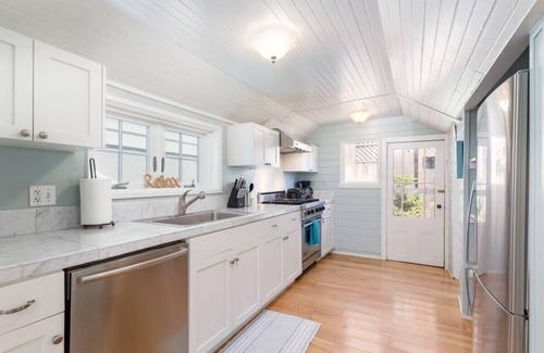 Seabright House | Cypress by the Sea - Historic Beach Cottage