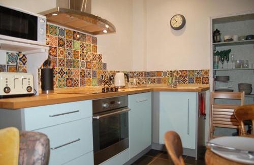 Dolgellau House | Cysgod Idris Cottage
