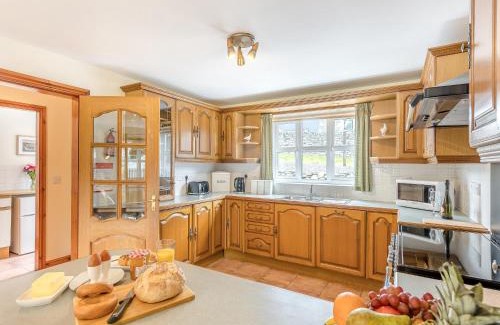 Cerrig-y-Druidion House | Cysgod Y Capel