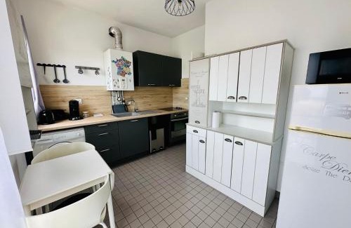 Rochefort Apartment | Détente côté port et cure thermale