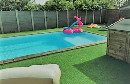 Andernos-les-Bains Apartment | Détente Piscine et jacuzzi au Bassin d'Arcachon