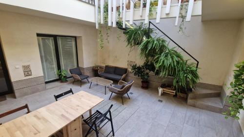 San Gil Apartment | Dúplex el patio en centro de Sevilla