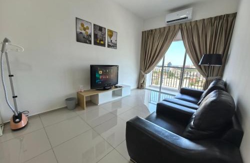 Kampung Lubok Peringgi Apartment | D'Aman Infinity Pool Homestay 02