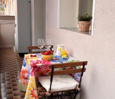 Pozzallo Apartment | D'amari:[Pozzallo 250 metri dal mare] Suite U'Suli