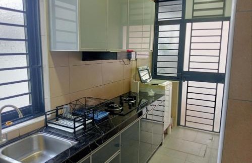 Daerah Kulai House | D'Marvela Homestay & Event
