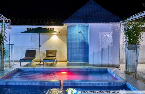 Old-Yundum Apartment | D White Villas