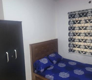 Yaba Hotel | da vics hotel rooms airport pickup available