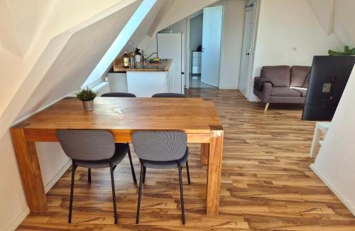 Munchen District Apartment | Dachgeschosswohnung 1 - Apartments am Schloss