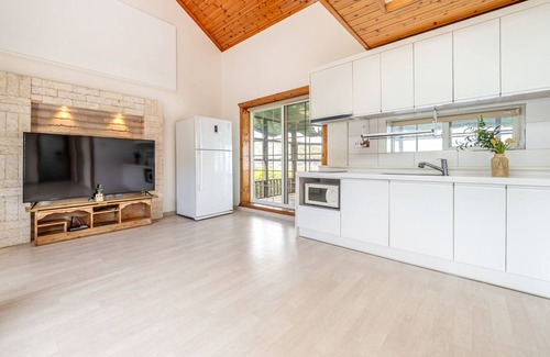 Ansan House | Daebudo Sketch Pension