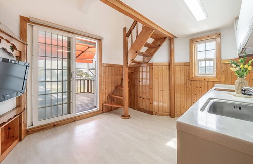 Ansan House | Daebudo Sketch Pension