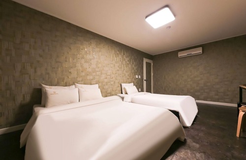 Seo-gu Hotel | Daejeon Yongmun Bobos The Smart