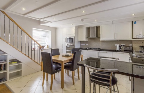 Allendale Cottage | DALE VIEW, family friendly in Catton