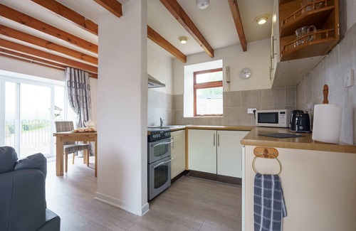 Thornhill Cottage | Dalgarnock cottage sleeps 2 with own hot tub