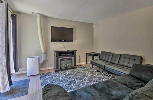 Dallas Condo | Dallas Condo Retreat ~ 11 Mi to Downtown!