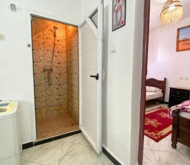 Anza Apartment | Dallas Private Surf Apartment