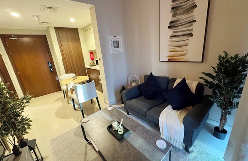 Downtown Dubai Apartment | Damac Reva Residences 808