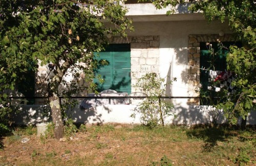 Kassiopi Apartment | Damaskis Studios a Small Complex in Kassiopi