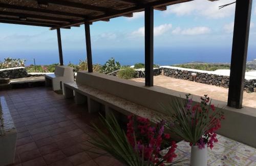 Pantelleria Villa | Dammuso KeruKli' L'attico sulla Tunisia