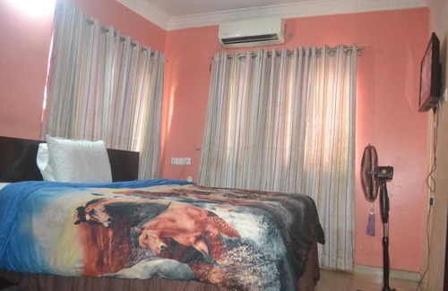 Agege Hotel | Dan Morgan Hotel & Suites