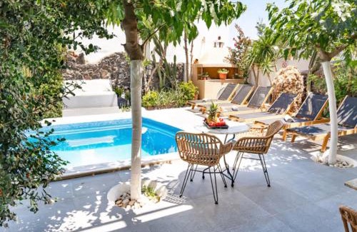 Fira Hotel | Danae Villa