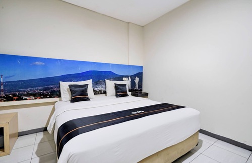 Cipaganti Hotel | Dancenter Promenade Near Cihampelas Walk